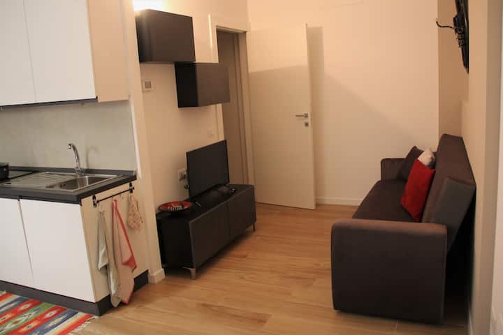 The Blue Nest - Red Apartment Near 5 Terre - イタリア ラ・スペツィア