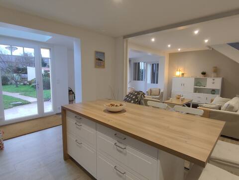 House near the sea, completely renovated