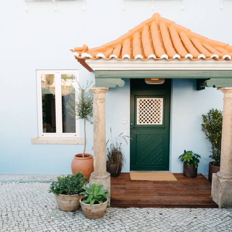 Casa Azul-City Villa by the Sea