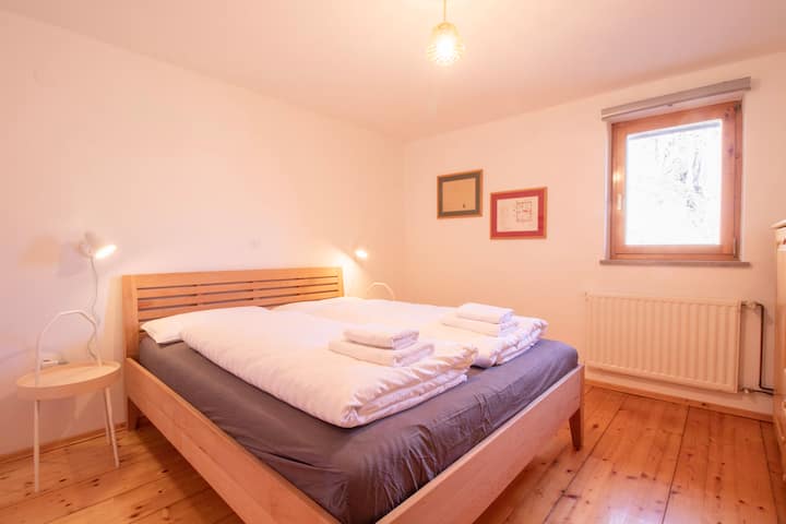 საძინებელი 1