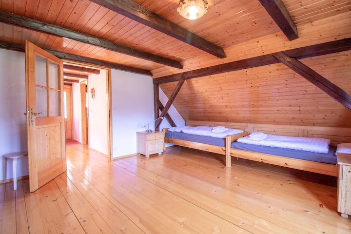 საძინებელი 2