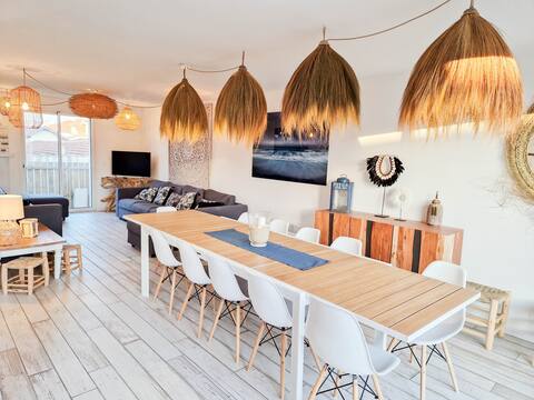 Villa Zanzibar - 80 m from the beach with pool