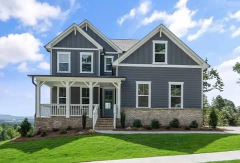 Top Airbnb: Amazing Views Near Lake Point in Cartersville