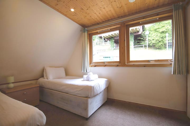 Двокреветна соба, Lazy Bear Lodge, Finlake Resort & Spa, Chudleigh, Devon