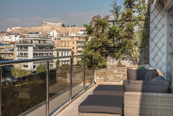 The Architron Luxury Penthouse gallery image 4