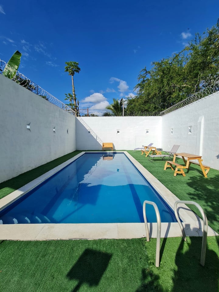 House with pool 5 minutes from the Honda colonial area