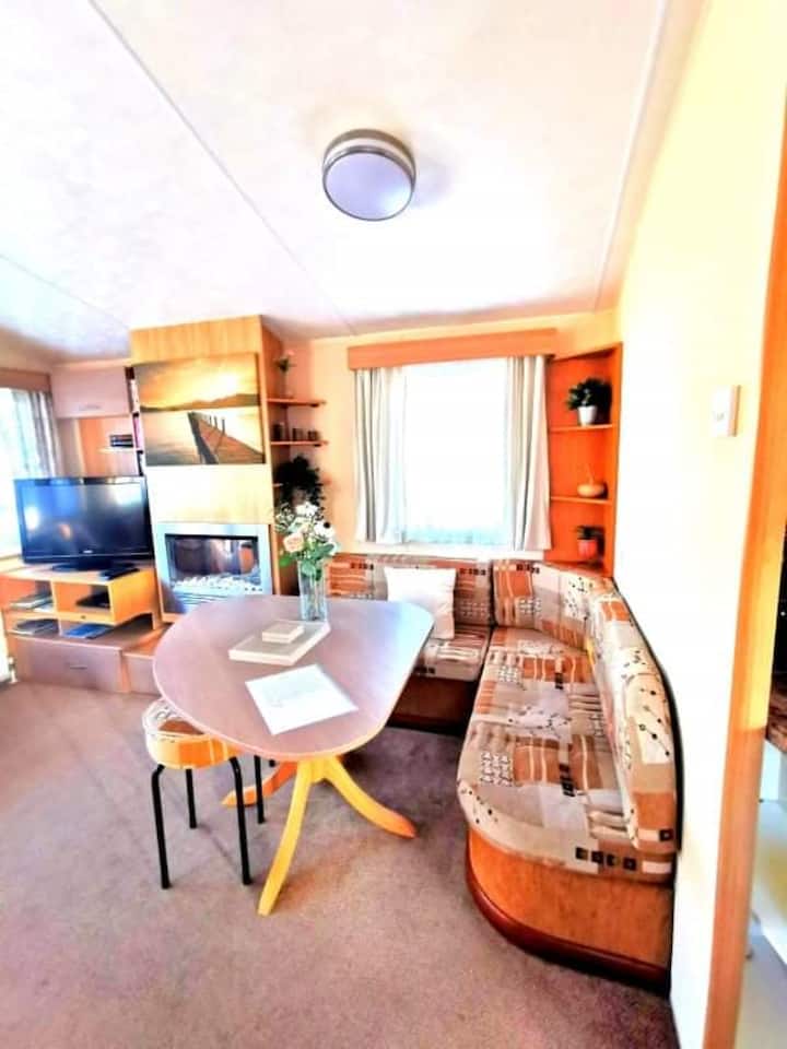 Swallow's Nest Caravan Holiday Home - Brockenhurst