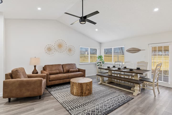 #3503 East Plano 4 Bedroom Cozy Single-level Home - Plano, TX