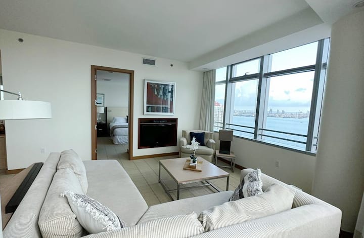 Panoramic Bay Views, Atop Marriott Brickell Arch - Miami