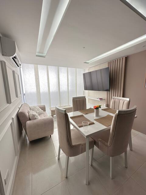 Luxury Apto en Club Condo