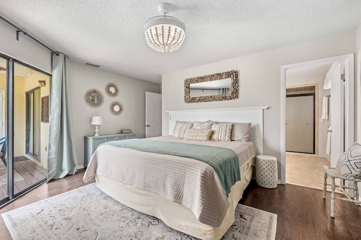 Fully updated master bedroom with new king mattress