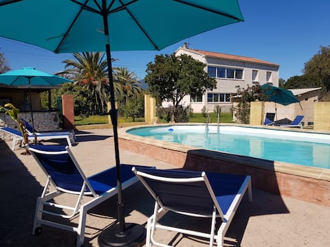 Villa Giorgha heated pool 1 km from sea, garden 3 km²