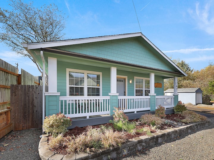 Coastal Pine Beach House - Manzanita, OR