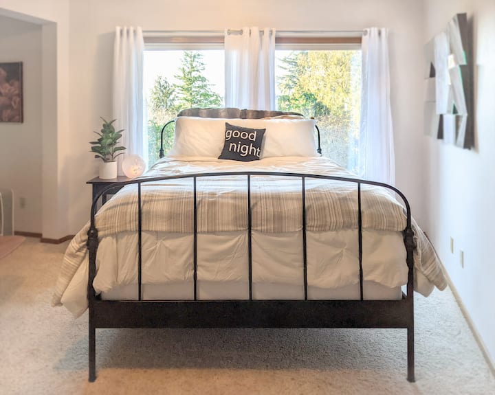 Tulip Terrace Guest suites for Rent in Mount Vernon, Washington