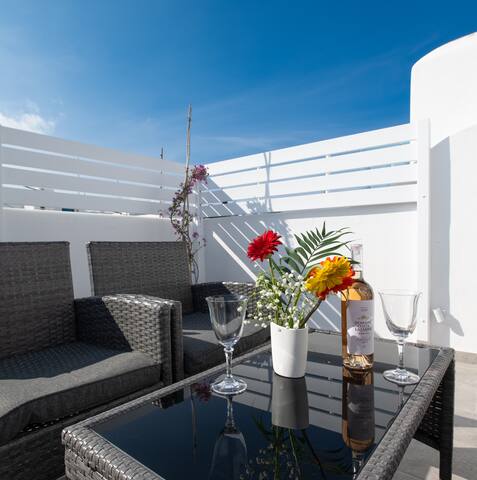 The Mykonos Bougainvillea Grande Townhouse gallery image 4