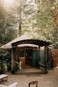 Loma+Vista+Gardens+-+Forest+Yurt