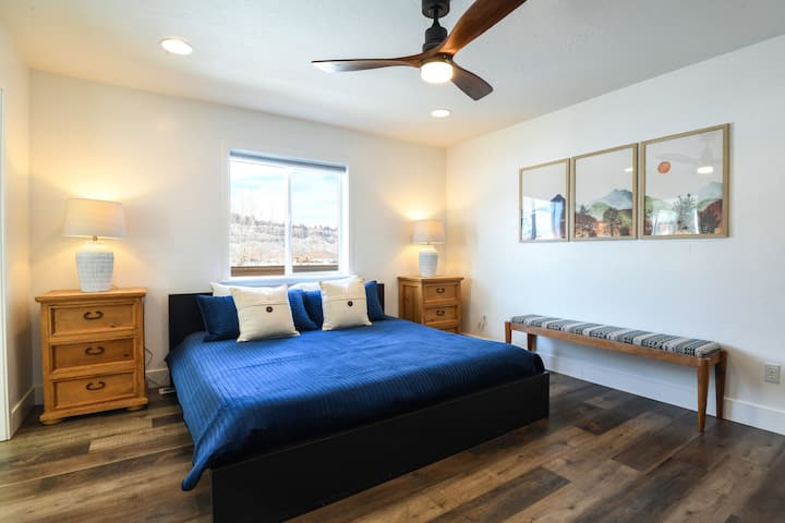 Ძირითადი საძინებელი მოაბ-რიმის ხედებით