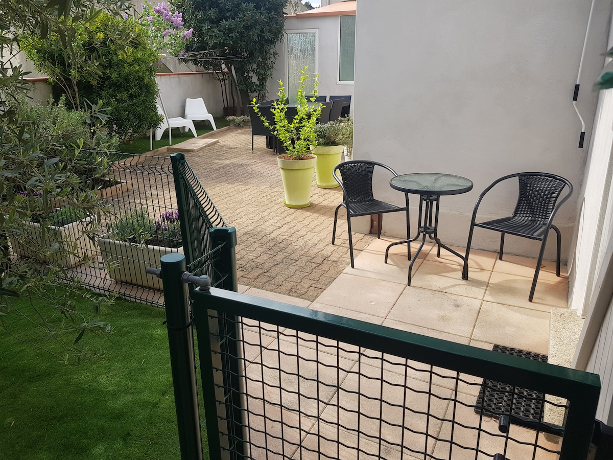 Carcassonne Pet-Friendly Rentals - Occitanie, France