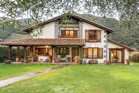 Exceptional. "El Olivo" House