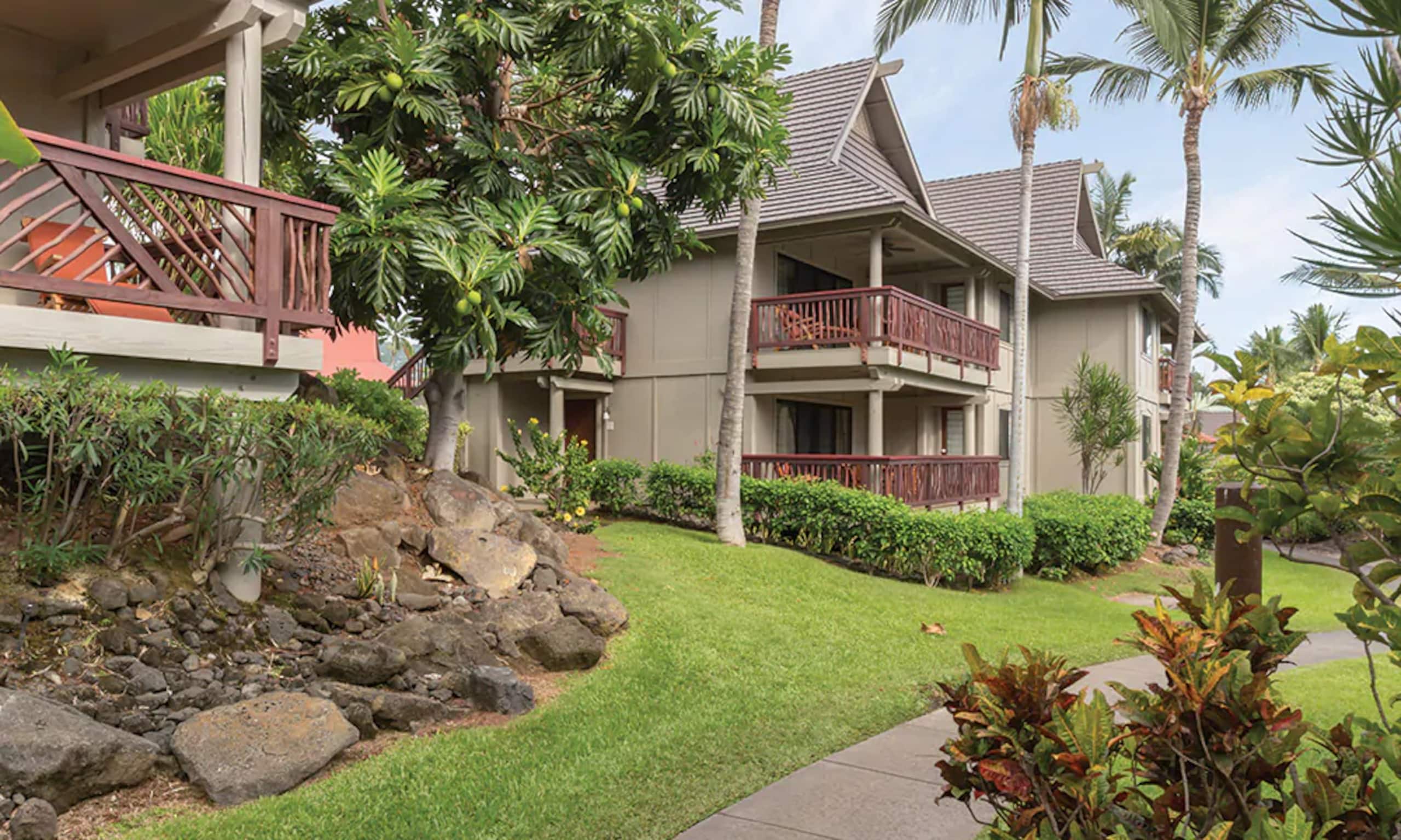 Kona Hawaiian 2 BR W/Kitchen - Photo 9