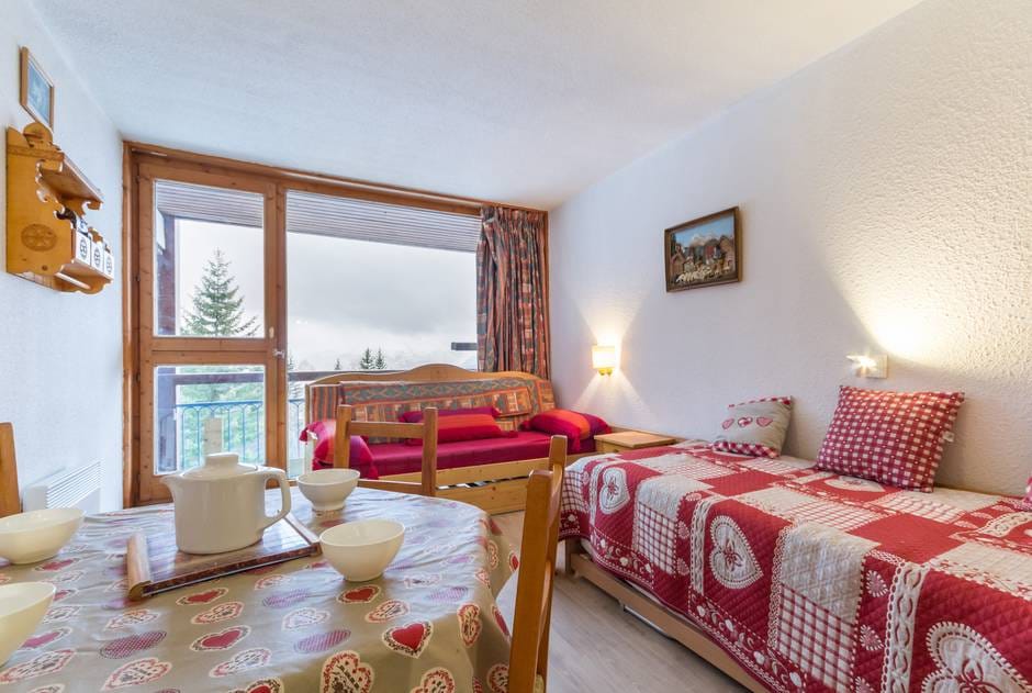 Popular Airbnb listing: ARC 1800, Nice studio for 4 people, Savoie mountains in Bourg Saint Maurice