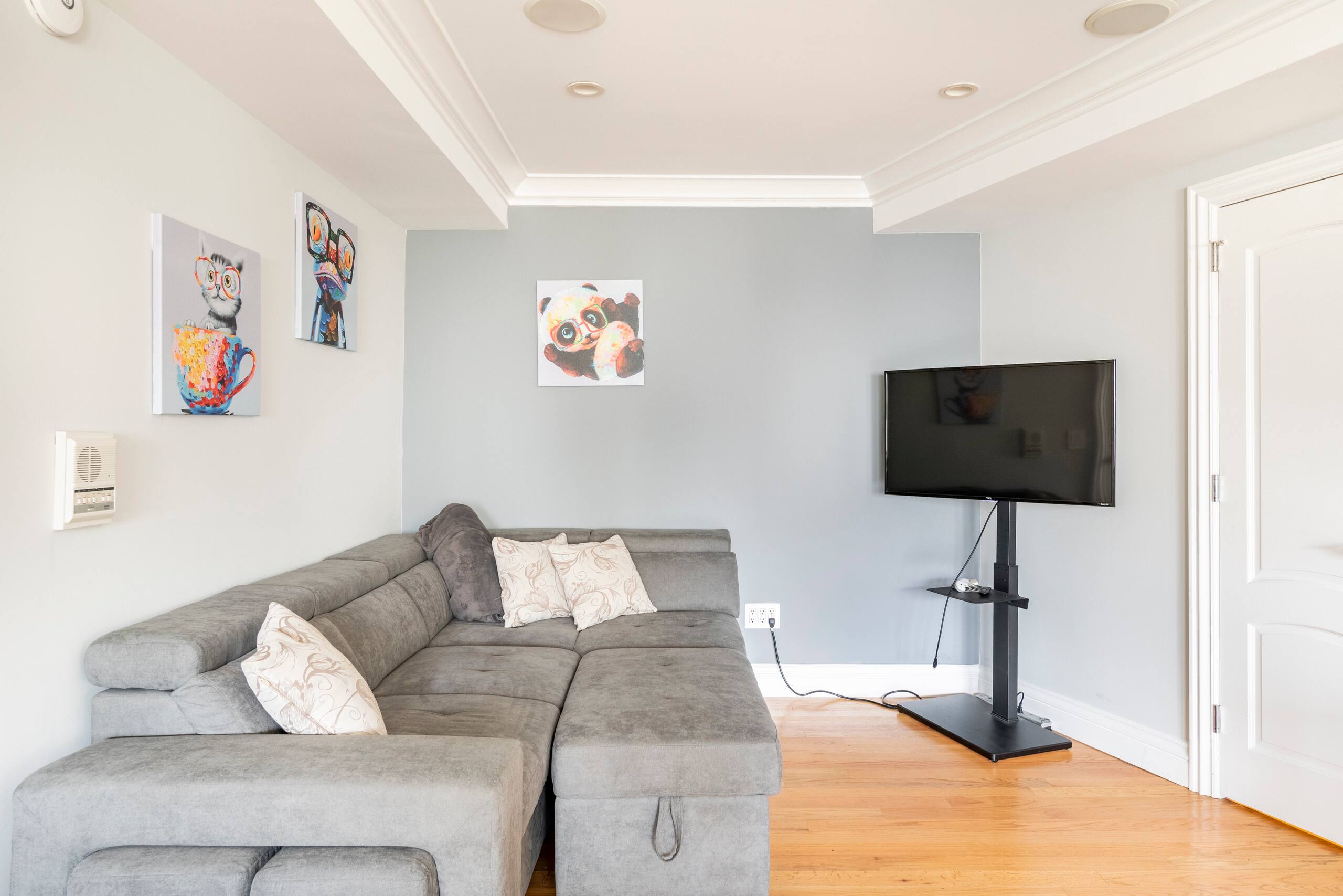 32nd Ave House - Image 15