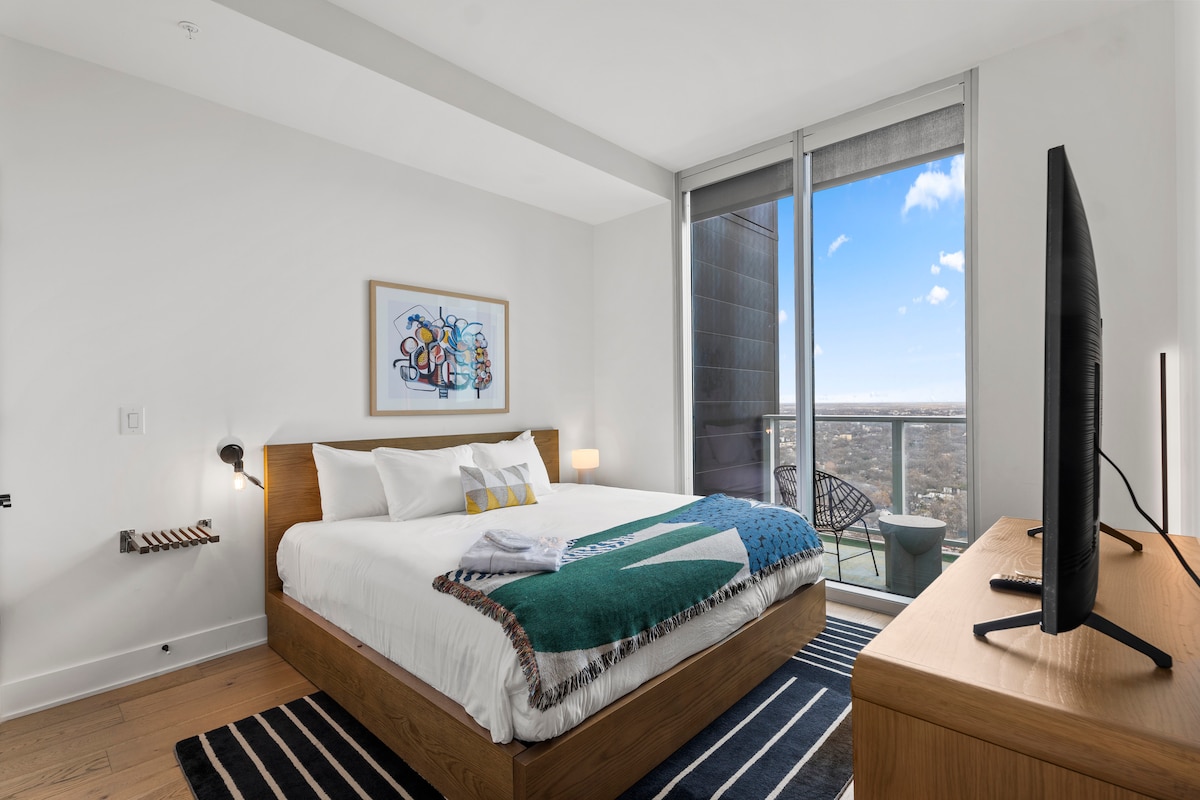 Top Floor Downtown Lux Condo Rainey * Rooftop Pool