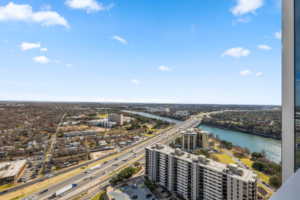 Top Floor Downtown Lux Condo Rainey * Rooftop Pool