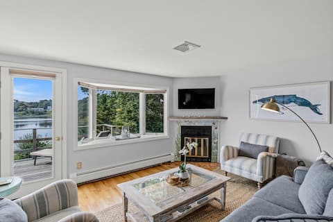 Successful Airbnb property: No Pet Fee, Waterfront, Fenced Yard, Close to Town in West Chatham