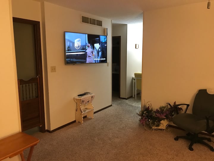 Spacious, But Cozy Duplex - ネブラスカ州