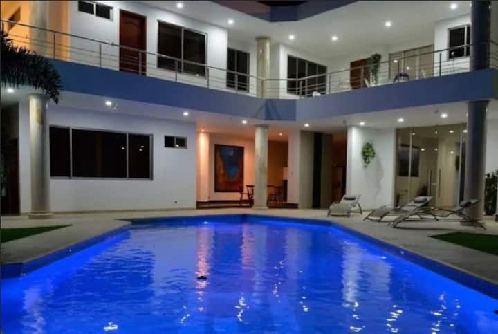 Exclusive Luxury House With Pool - Cali