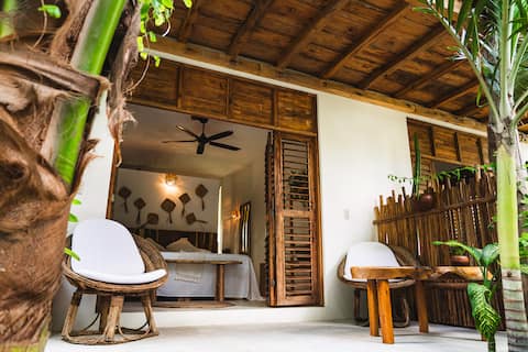 Crab 1 Room, Casa Chula Boutique Hotel