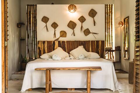 Crab 1 Room, Casa Chula Boutique Hotel