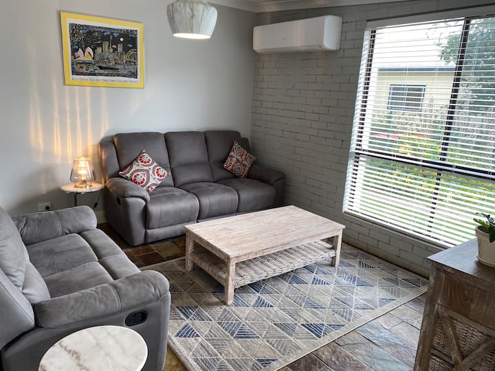 Stylishly Renovated Bungalow - Orange