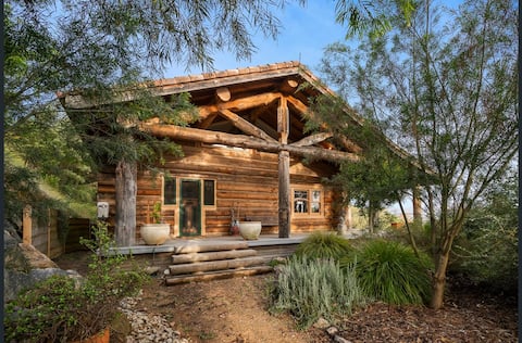 Cosy Yackandandah Cabin