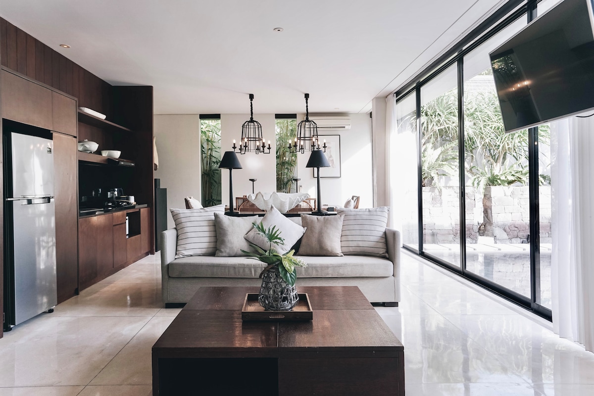 Villa in South Kuta · ★4.78 · 3 bedrooms · 4 beds · 3 private baths, comparable Airbnb