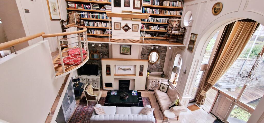 Luxurious mews house in Dublin 4 gallery image 2