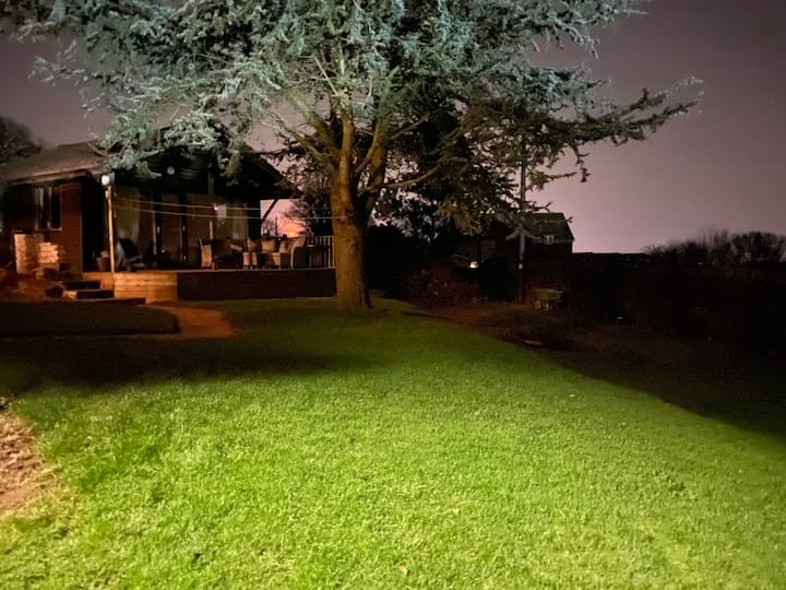 Rustic Cabin photo 2