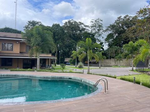 Luxury House with pool and jacuzzi