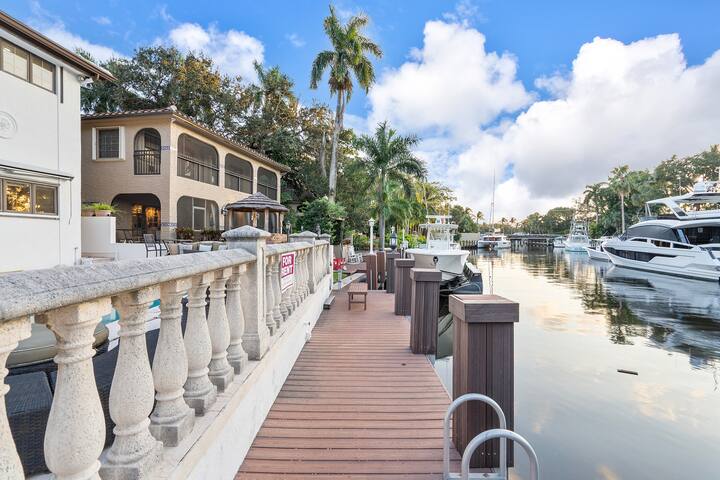 Waterfront 5 Bed/5Bath Home-Pool, Dock, Las Olas gallery image 4