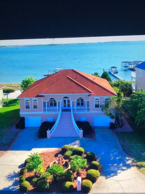 Welcome to paradise on a private beach!