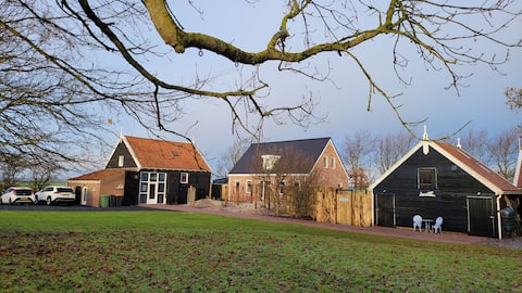 Successful Airbnb property: Zeeland barn in the middle of the Schouwse nature in Wijk 12 Haamstede