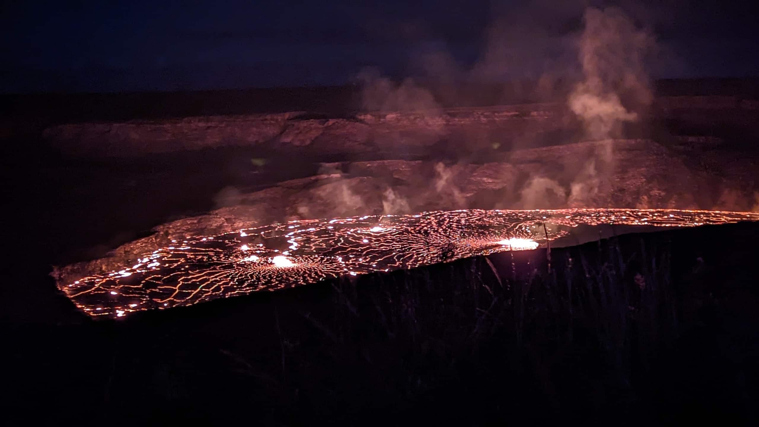 Local Living Gem: 5 Mins to Nat'l Park & Hilo Vibe - Photo 17
