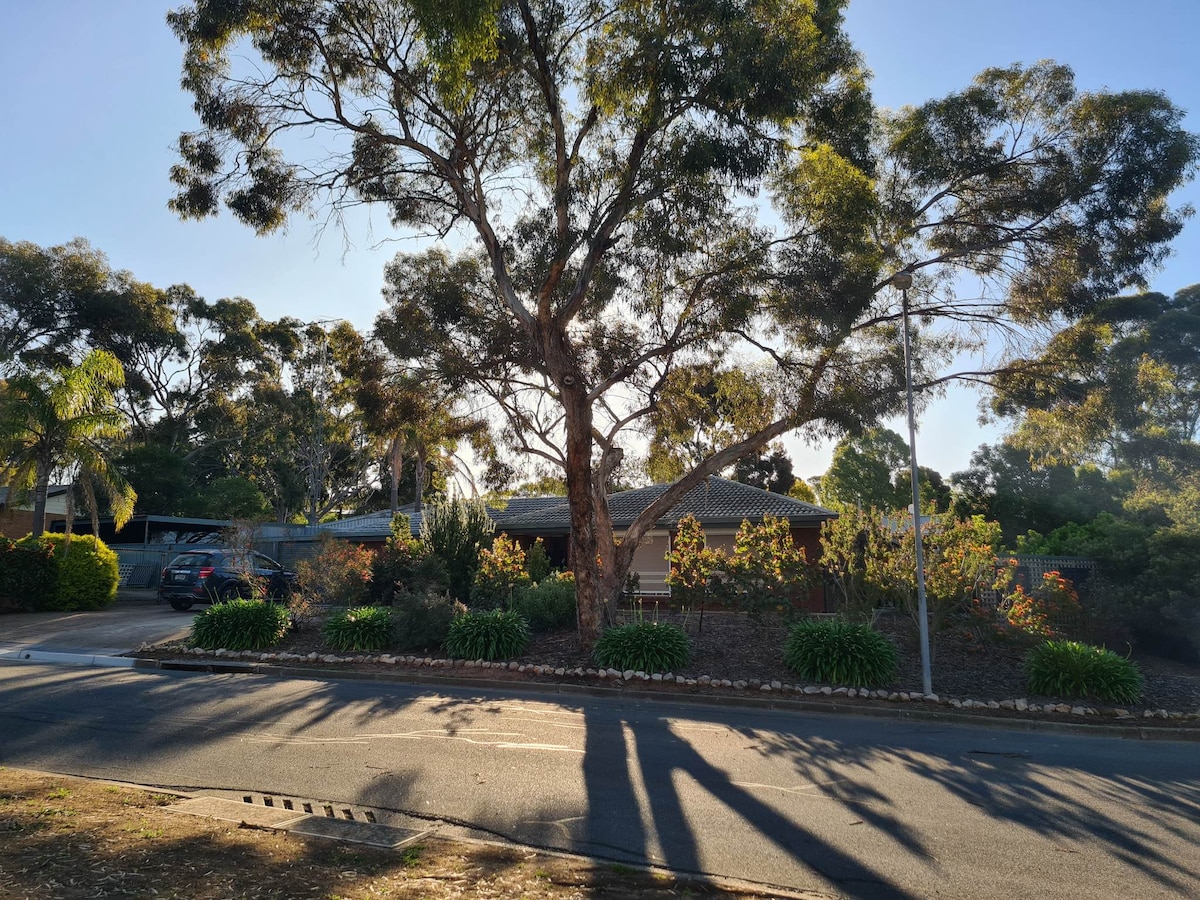 Barossa-Sleeps 10/Spa/WiFi/Foxtel/Relax or Explore