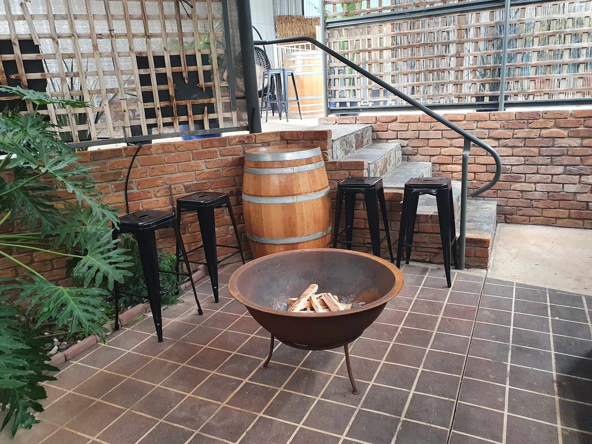 Barossa-Sleeps 10/Spa/WiFi/Foxtel/Relax or Explore