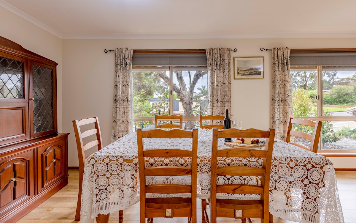 Barossa-Sleeps 10/Spa/WiFi/Foxtel/Relax or Explore