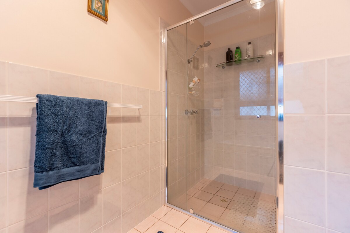 Barossa-Sleeps 10/Spa/WiFi/Foxtel/Relax or Explore