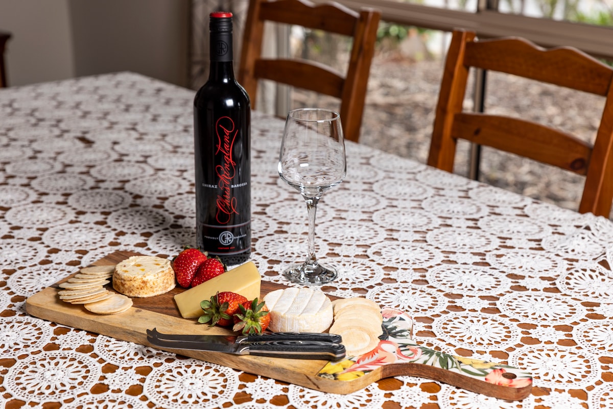 Barossa-Sleeps 10/Spa/WiFi/Foxtel/Relax or Explore