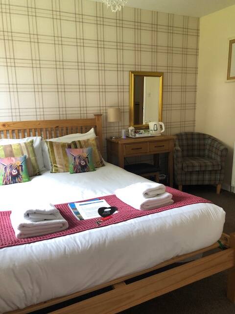 B&B with 3 en-suite rooms with breakfast