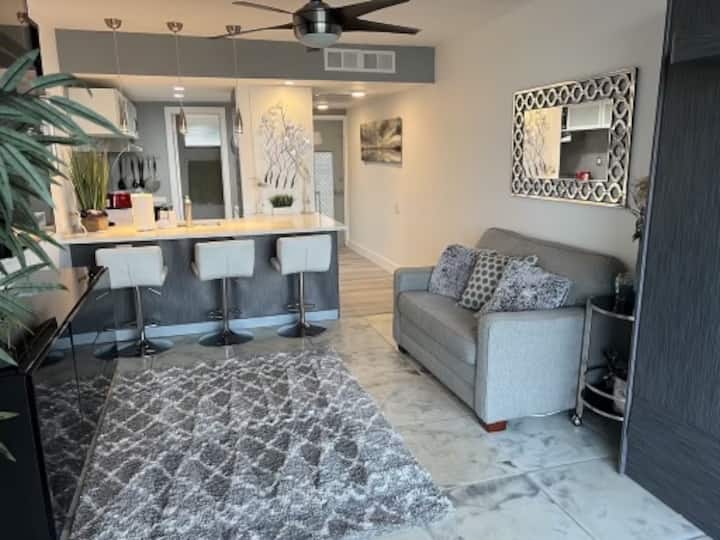 A Little Luxury - A Lot Of Paradise - Pompano Beach, FL
